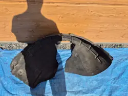 SKODA OCTAVIA II Etu Oikea Lokasuoja 1Z0809958B