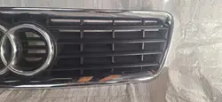 AUDI A4 B5 Chrome Grill 8D0853651R