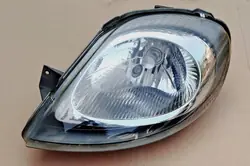 Farol esquerdo Renault Trafic Opel Vivaro 1.9DCI
