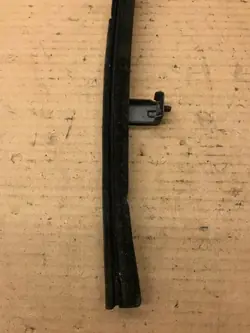 OEM ROC1460 Garniture Vitre Porte Avant Droite