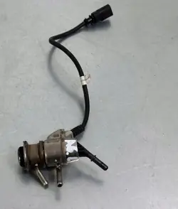 AdBlue-suutin Audi VW 3.0TDI OEM 4G0131113C