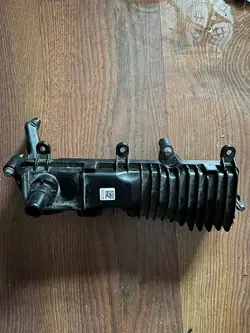 Separador de aceite Ford OE GK2Q-6C757-AB