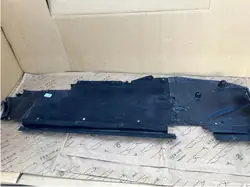 Audi A4 B8 A5 S5 Vänster Underkörningsskydd 8K0825207B