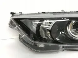 Phare avant gauche Toyota Yaris IV 2020-