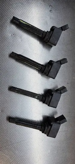 Bobina de ignição Audi A3 S3 2014 OE 06J 905 110E