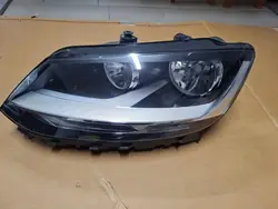 Lampe avant gauche Volkswagen SHARAN II 7N1941005C
