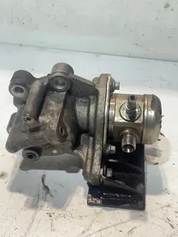 Pompe à injection Volvo S60 OEM AG9g9a413bd
