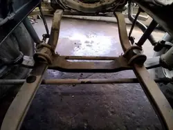 Viga del eje delantero OEM 22208214 Renault Gama T