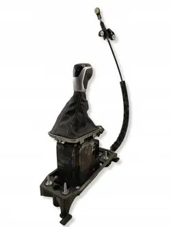 Seletor de Mudanças Automático OEM 5QF713023C - Usado