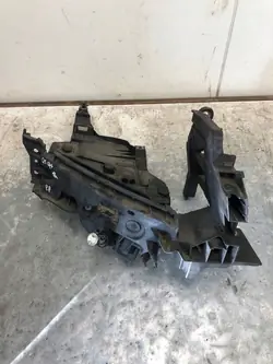 Deslizamento do Farol Dianteiro Direito Audi Q5 8R0805608B