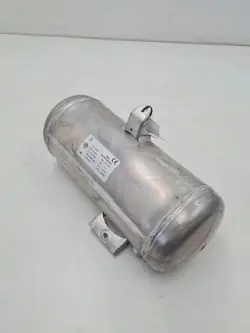 VW Luchttank 7L0616202A voor Touareg 4.92L Diesel