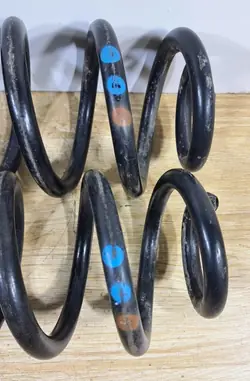 Molas Traseiras AUDI A4 B8 Par OEM - Estado Usado
