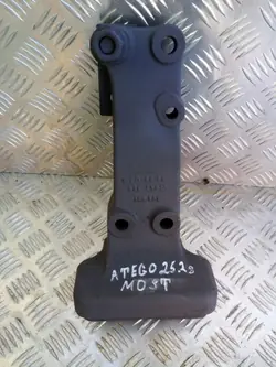 Parachoques de puente Mercedes-Benz OEM A9423250909 Usado