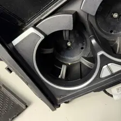 Mercedes GLE W167 Keskikonsoli Juomapidin OEM JPFA1678209500
