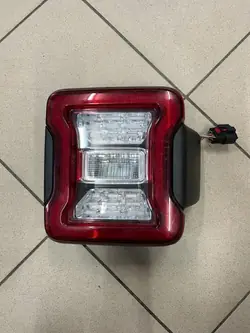 Lanterna Traseira OEM LAMPA LAMPY TYLNE TYŁ DEMONTAŻ MOPAR