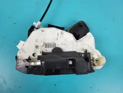 Vordertürschloss links SKODA OCTAVIA III 5E1837015A