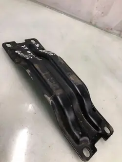 Pakoputken kiinnitys OEM A1766190025 Mercedes-Benz CLA