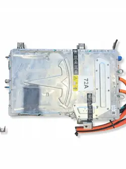 Tesla Model S Inverter OEM 106651000B - Gebruikt