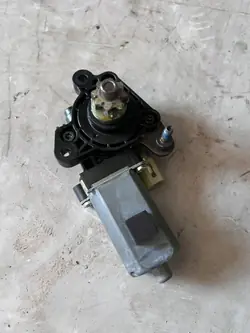Moteur de siège Kia OE OEM 88582C1100 - Occasion
