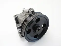 Ohjauspumppu OEM 7611332128 Focus Fiesta