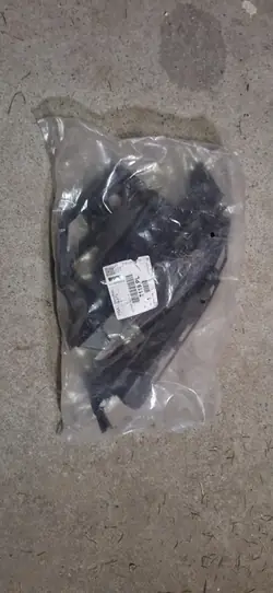 Deslizamento de para-choque dianteiro esquerdo Peugeot 3008 2009-2016 OEM