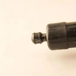 Amortecedor de porta-malas esquerdo Nissan X-Trail T32 2016 OEM