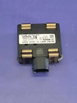 Capteur Distronic d'occasion OEM 0203300115 Nissan X-Trail T32
