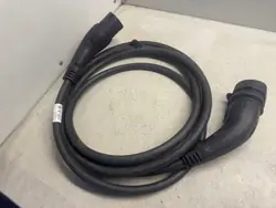 Cabo de carregamento VW OEM 9J1971675 - Estado usado