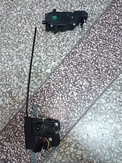 Bagagelås med Aktuator Mercedes W204 Kombi