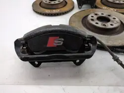 Audi A3 8Y 2021 Jarrulevy ja puristin sarja OEM 660CTRLMO14AZ