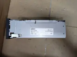 Käytetty CD-vaihtaja OEM 8E0035111D Audi A4 B6