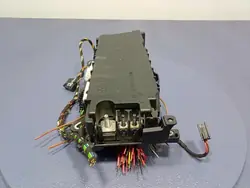 Caja de Fusibles Mercedes OEM A2465400040 - Usado