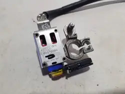 Positiivinen napakiinnike OEM BAMPT0678HH Mercedes