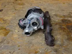 Turboahtimen AUDI A4 B8 A5 8T 2.0 TDI 04L253056C