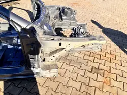 Höger kvartspanel OEM TM31727 för Mercedes W238 Cabriolet