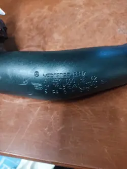Tuyau d'admission Throttle Mercedes-Benz A6510903842