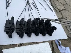 Fram Vänster Dörrlås VW Crafter MAN TGE 18-24