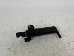 Oikea ajovalopesuri OEM 8K0955102D Audi A4:lle
