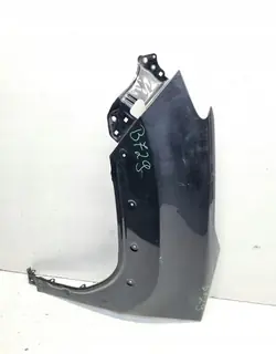 Toyota Yaris 4 IV CROSS Paraurti Anteriore Sinistro