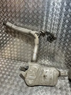 Audi OE 8W5253409 Mittleres Auspuffrohr Gebraucht