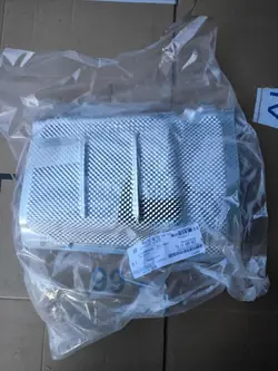 Mercedes lämpökilpi OEM A2386806701 - Käytetty