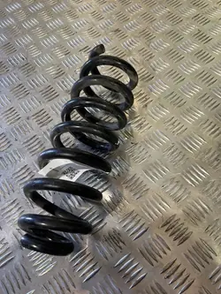 Mola traseira UTO56309 para Mercedes-Benz GLC X253