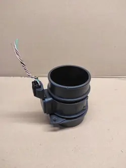 Luftmengenmesser 3.0DCI Renault Nissan 8200838066