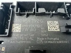 Audi dörrstyrningsmodul OE 4M0959792G
