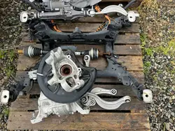 LAMBORGHINI URUS AUDI RSQ8 Giunto Posteriore Destro