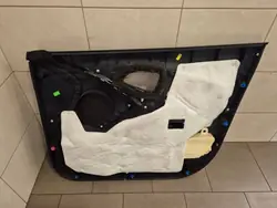 Panneau de Porte Avant Gauche OEM 82310-2Y000