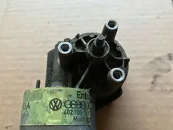 Volkswagen Golf II 1984 Motor de limpiaparabris delantero OEM