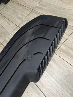 Höger luftintagsslang OEM 20787977 för Renault Premium