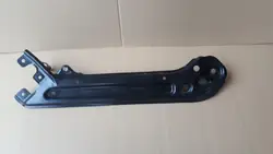 Linke vordere Gurtstütze SKODA OCTAVIA IV