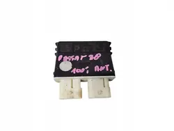 Módulo de control portón OEM 3G0962243 - Usado